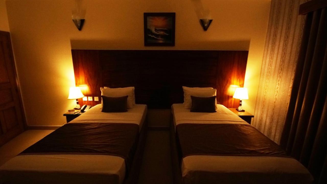 World Inn Hotel Karachi Extérieur photo