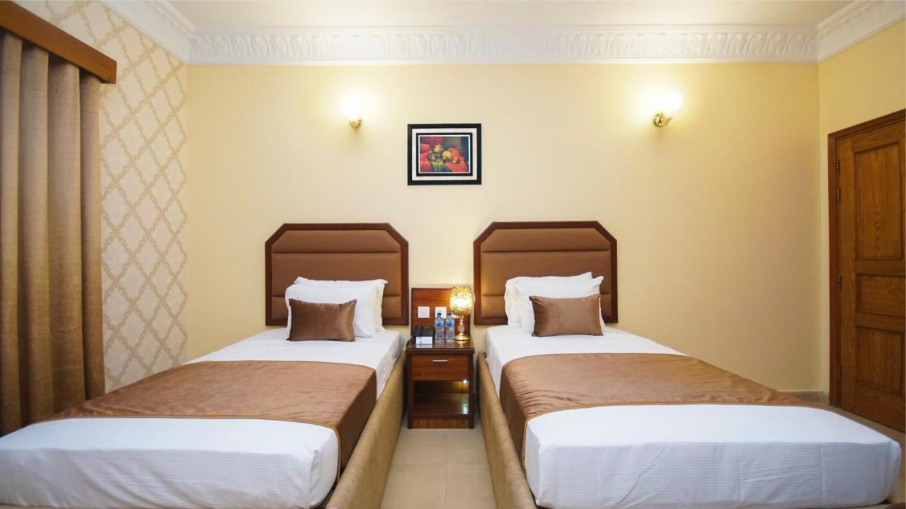 World Inn Hotel Karachi Extérieur photo