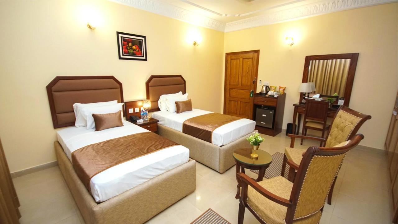 World Inn Hotel Karachi Extérieur photo