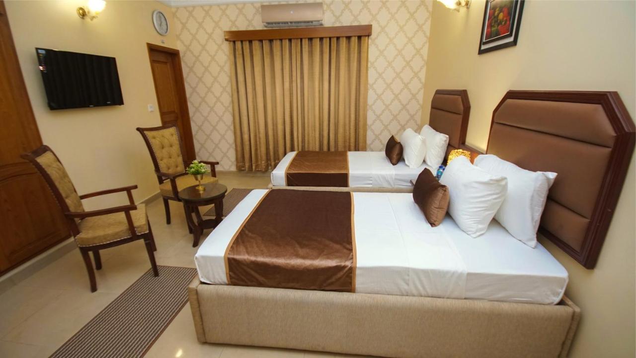 World Inn Hotel Karachi Extérieur photo