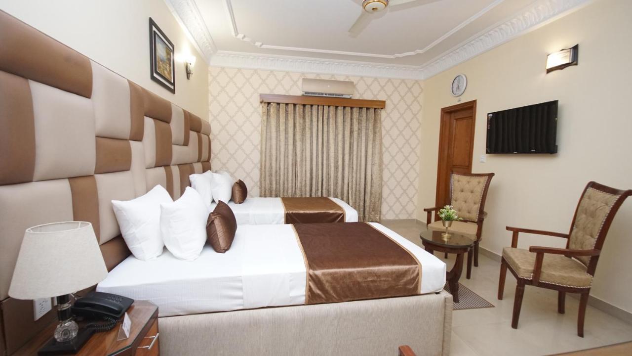 World Inn Hotel Karachi Extérieur photo